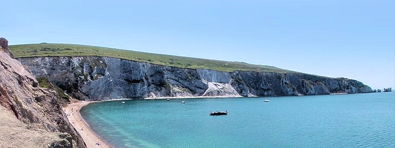 Yarmouth to Freshwater Walk